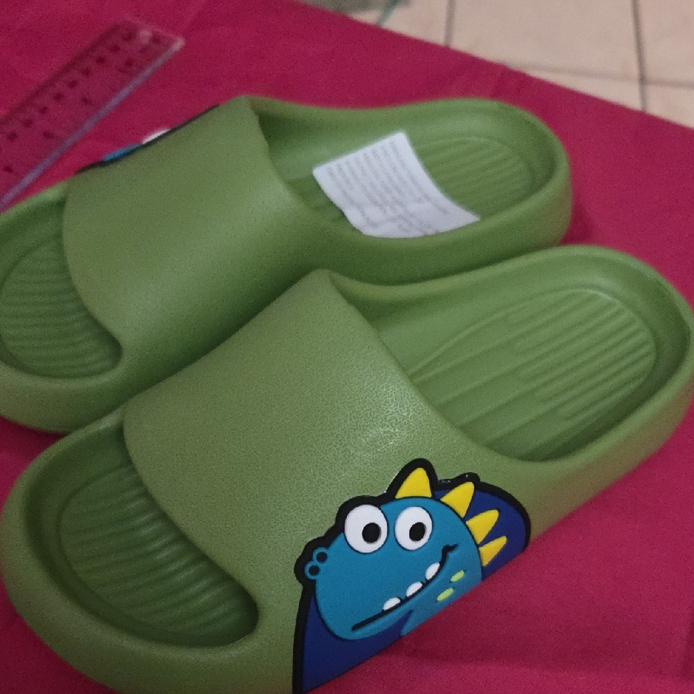 Sliders, Green Dinosaur Kids Size 32,33